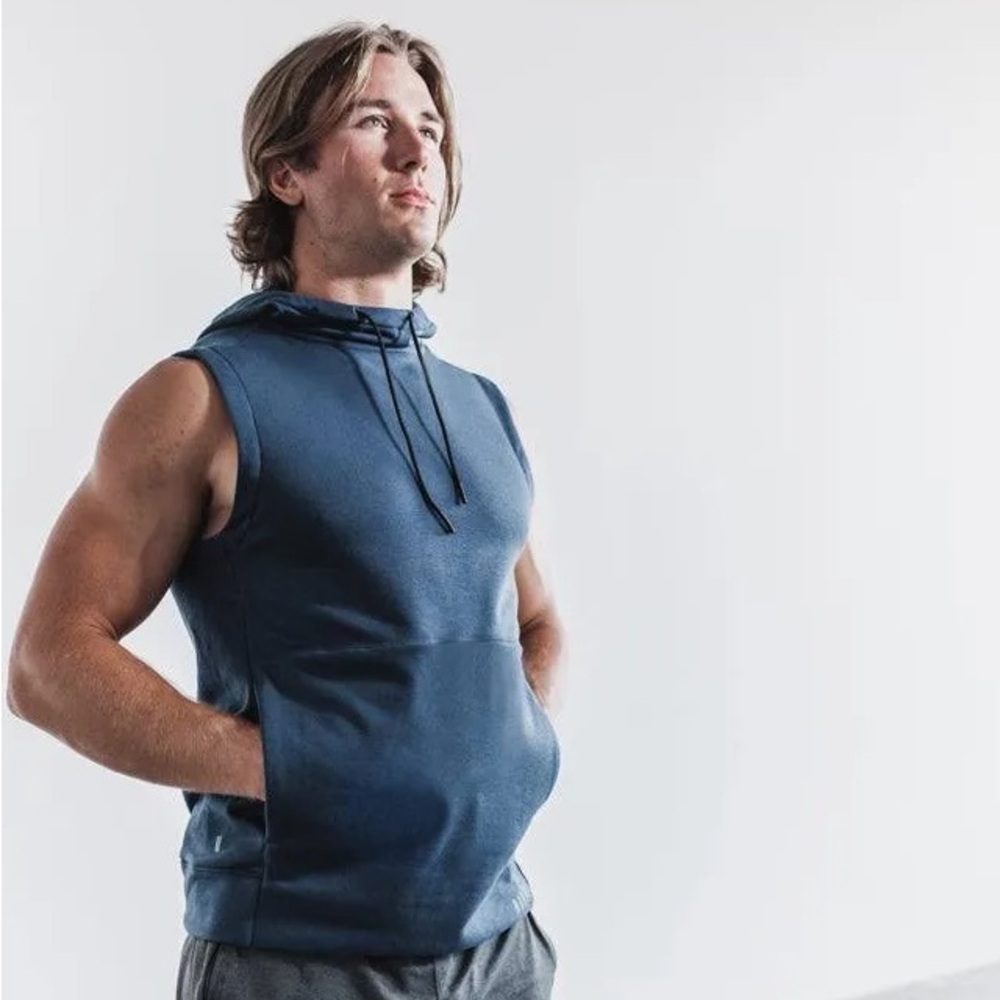 NOBULL Men’s Microplush Fleece Sleeveless Hoodie in Deep Steel | Size Small